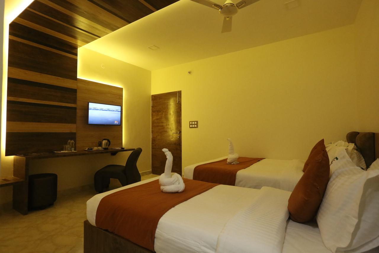 Hotel Sai Krish Grand Chennai Exterior foto